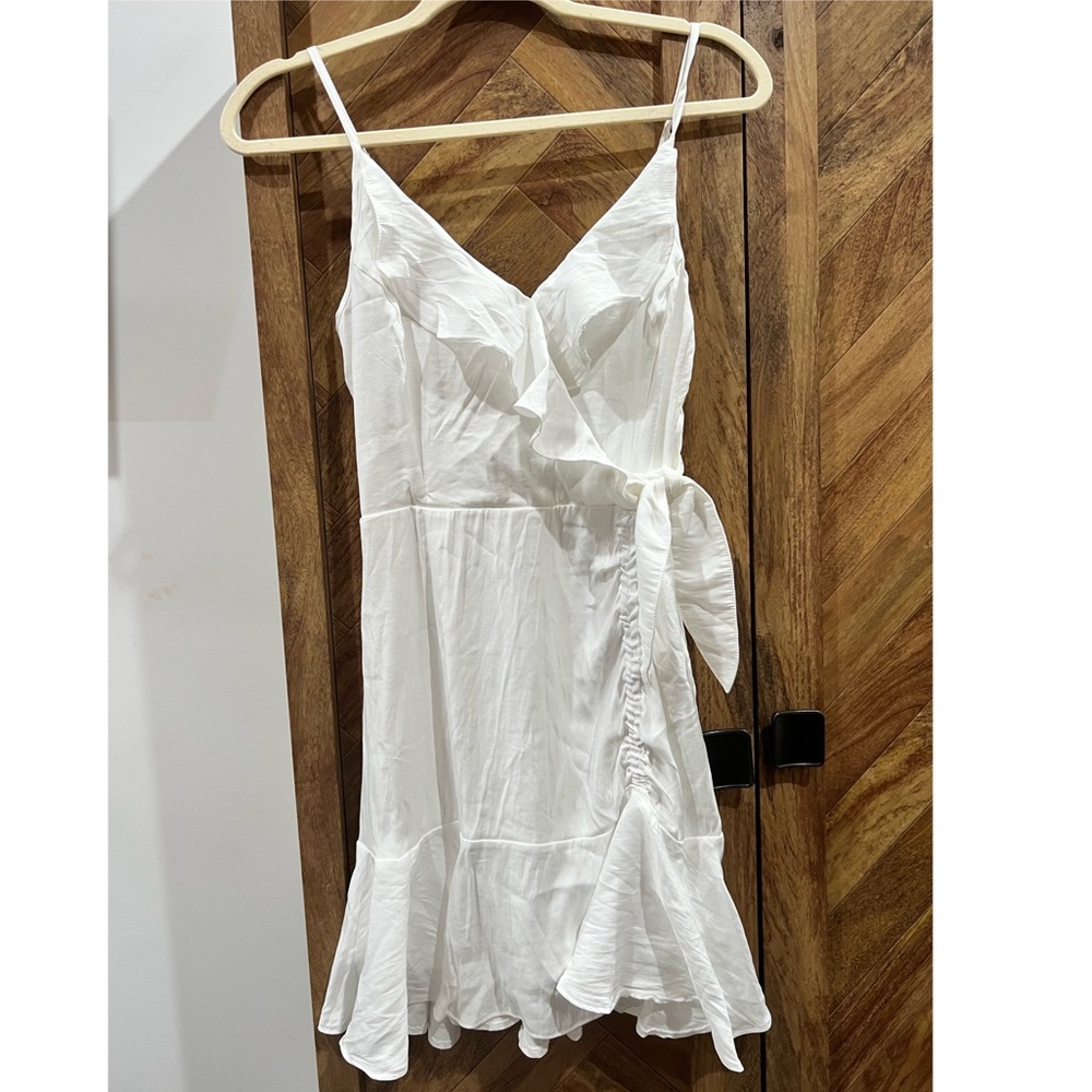 Calling all brides! Brand new white dress with snap front